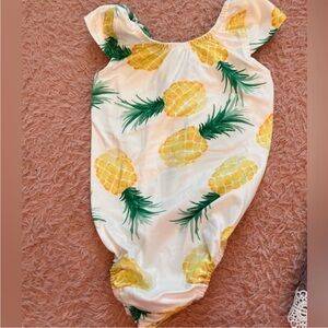 Girls pineapple leotard 💛